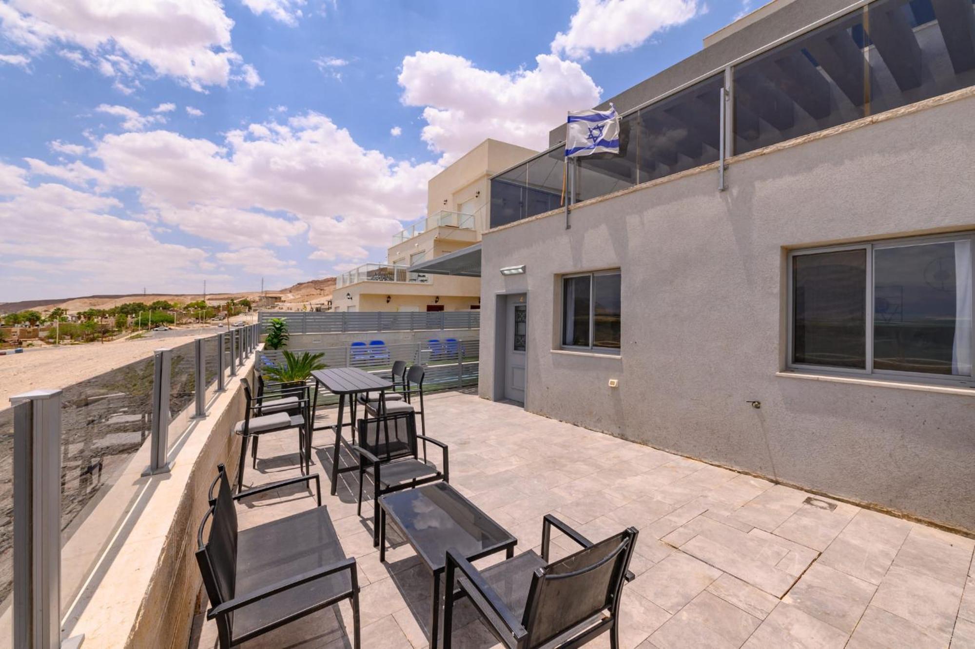 אל-ים המלח Hotel Neve Zohar Exterior foto